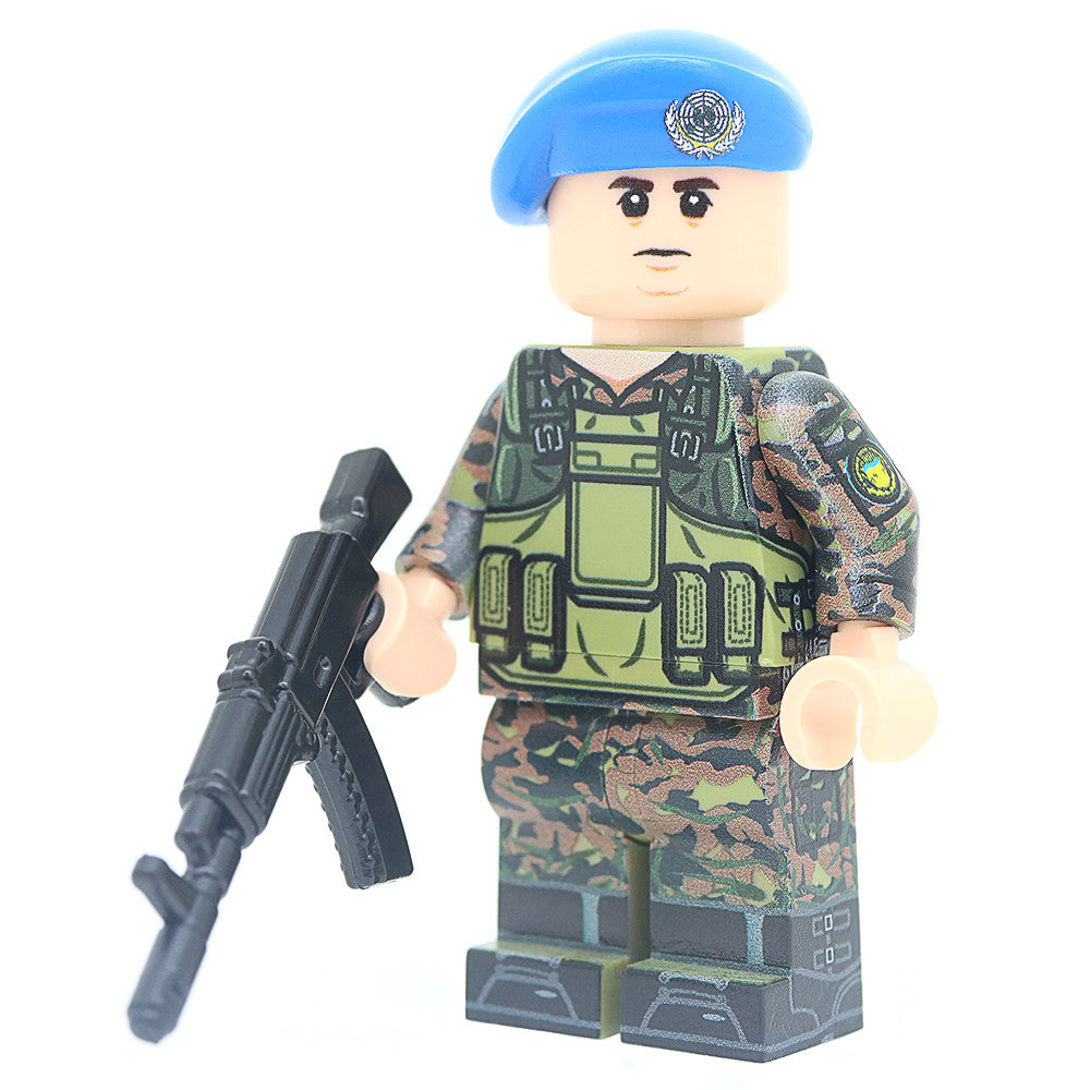 United Bricks UNPROFOR Ukrainian Battalion Peacekeeper Minifigure ...
