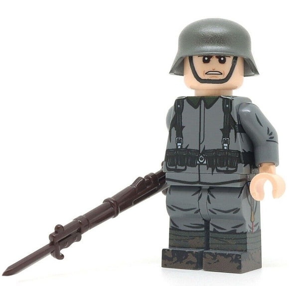 WW1 German Soldier (Mid-Late War) Minifigure - United Bricks