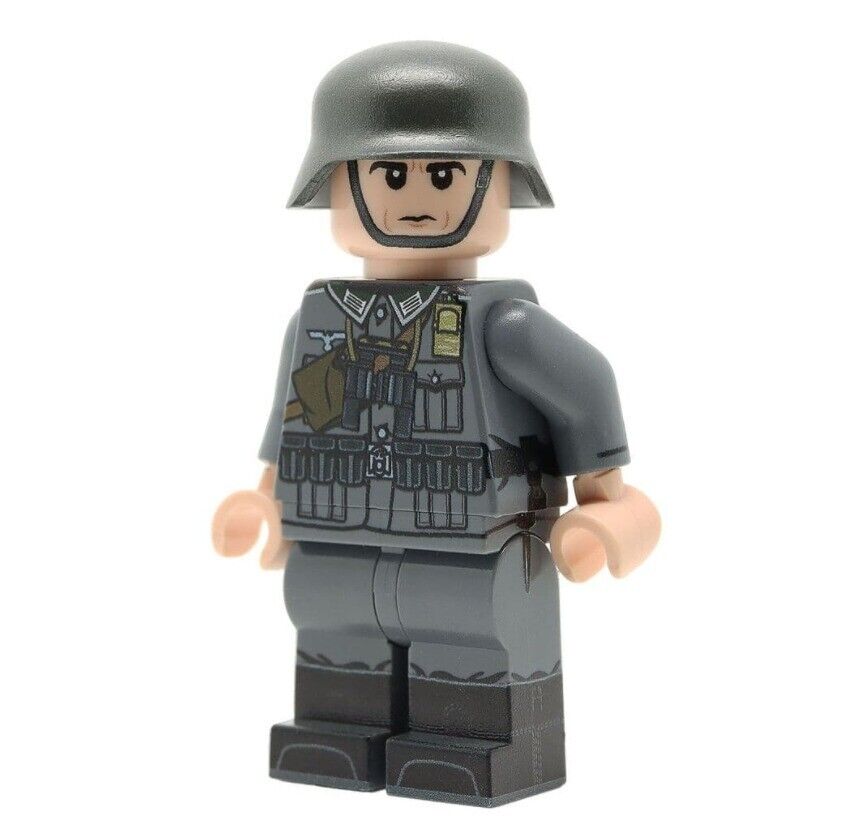 WW2 SOLDIER IN NCO in Dot44 Dark Minifigure - United Bricks £19.74 WW2 SOLDIER IN NCO in Dot44 Dark Minifigure - United Bricks £19.74