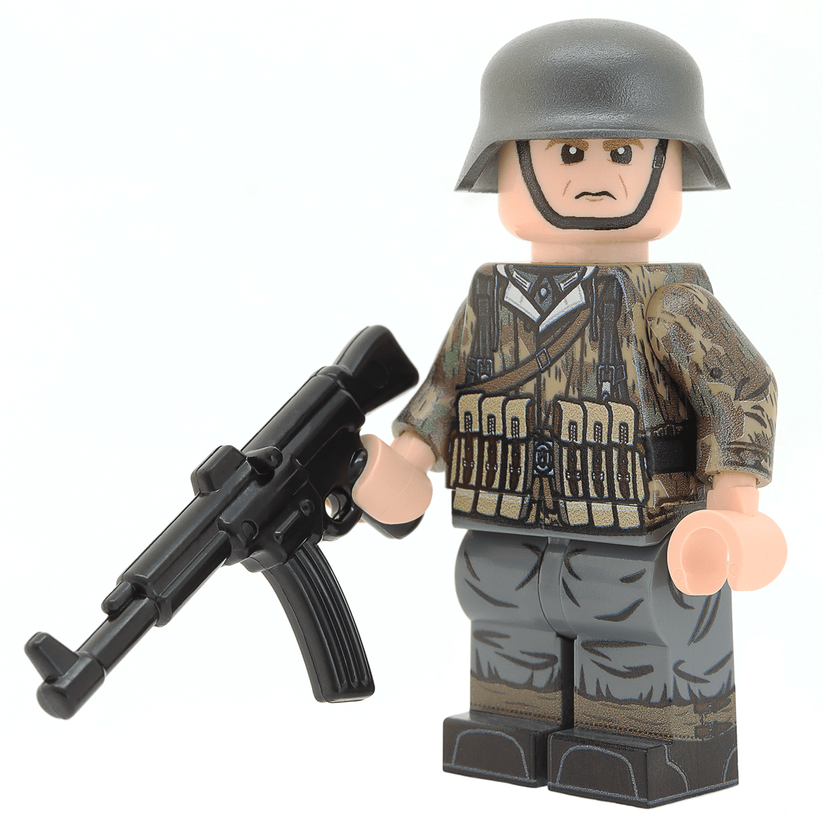 WW2 Soldier in Splinter Camo Jacket (stg44) Minifigure - United
