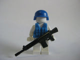 BrickArms NATO / United Nations Soldier Pack -Battle Rifle, Vest, Combat Helmet-