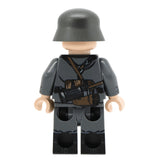 WW2 German Rifleman (Early War) Minifigure - United Bricks
